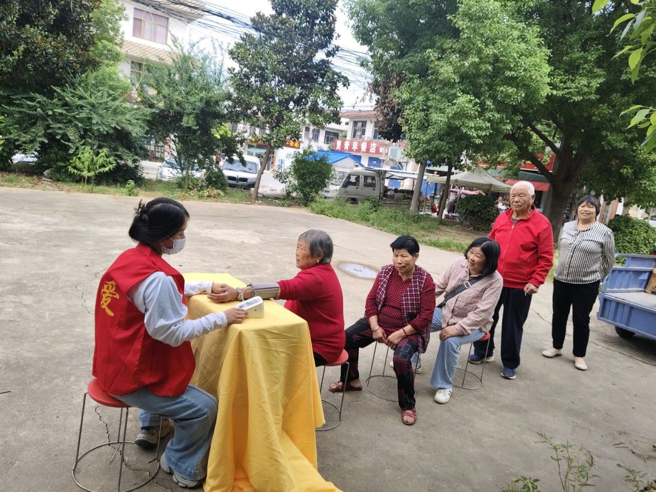 社区健康关怀服务
